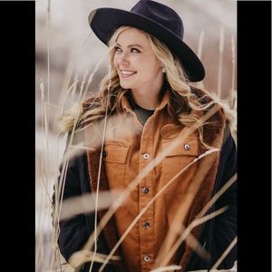 Meet your Posher, Jordan